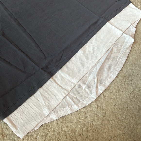 Men’s Nike Long Mesh Tail T—Shirt Gray XXL - Picture 4 of 7